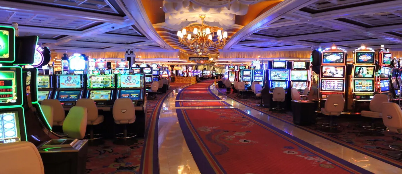 Las Vegas nổi tiếng với các sòng bạc quy mô lớn